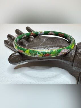 Vintage Cloisonné Green Floral Bangle